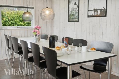 Opholdsrum med plads til 14 i luksushus nr. 427.