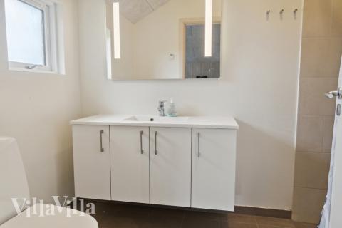 Ét af badeværelserne i luksushus nr. 427