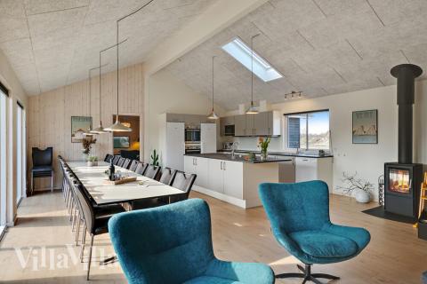 Opholdsrum med plads til 24 i luksushus nr. 439.