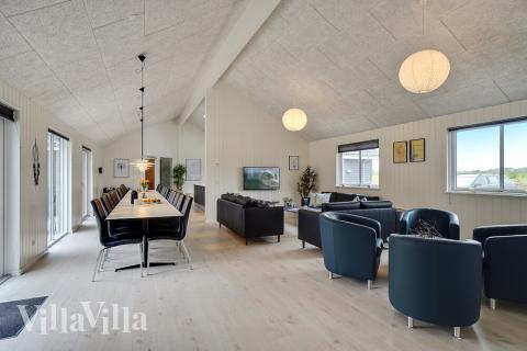 Opholdsrum med plads til 30 i luksushus nr. 429.