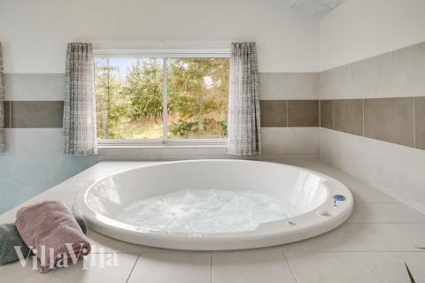 Nyd varmen i spaen i luksushus nr. 440 i Nordjylland