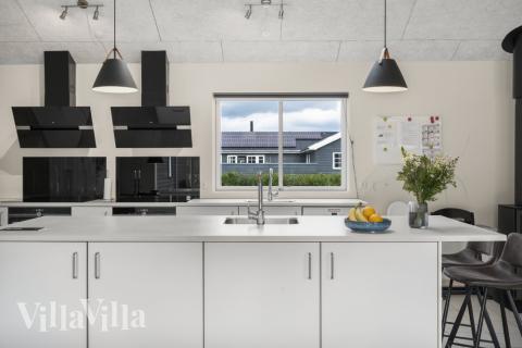 Velindrettet køkken i luksushus nr. 440 i Nordjylland.