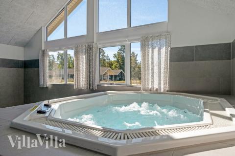 Nyd varmen i spaen i luksushus nr. 436 i Nordsjælland