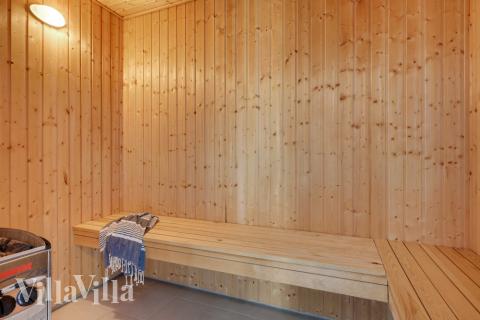 Nyd varmen i saunaen i luksushus nr. 436 til 30 personer