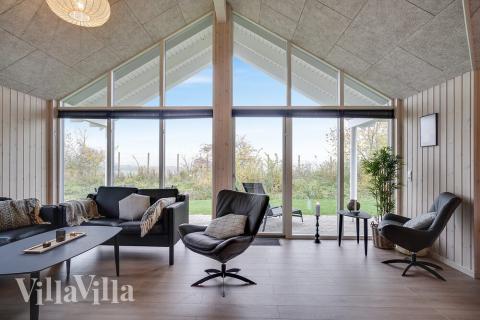 Opholdsrum med plads til 10 i luksushus nr. 725.