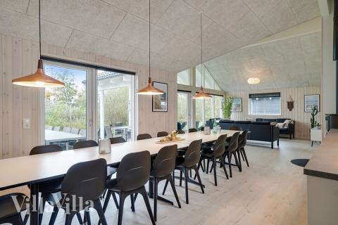 Opholdsrum med plads til 18 i luksushus nr. 721.