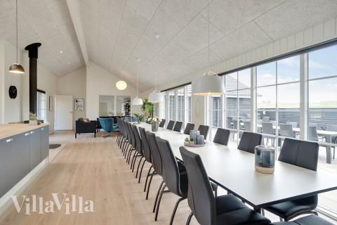 Køkkenet i luksushus nr. 442 er udstyrret, så I let kan lave mad til 26 personer.