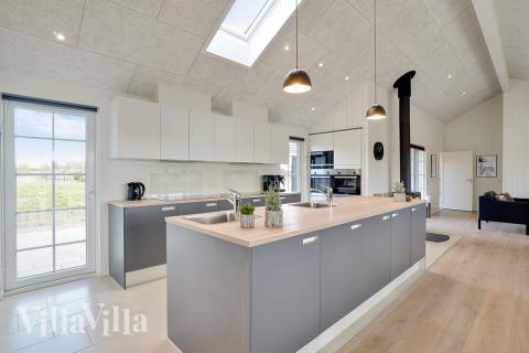 Køkkenet i luksushus nr. 442 er godt indrettet.