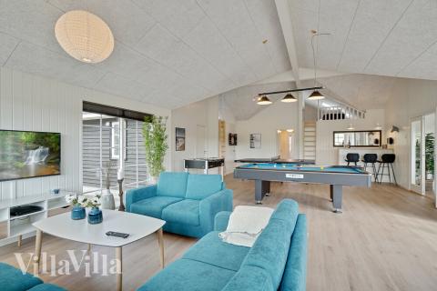 Opholdsrum med plads til 26 i luksushus nr. 442.