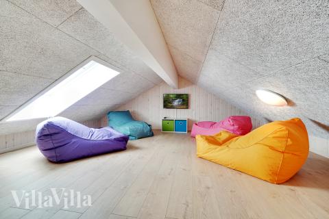 Nogle af de 24 sovepladser findes på hemsen i luksushus nr. 448