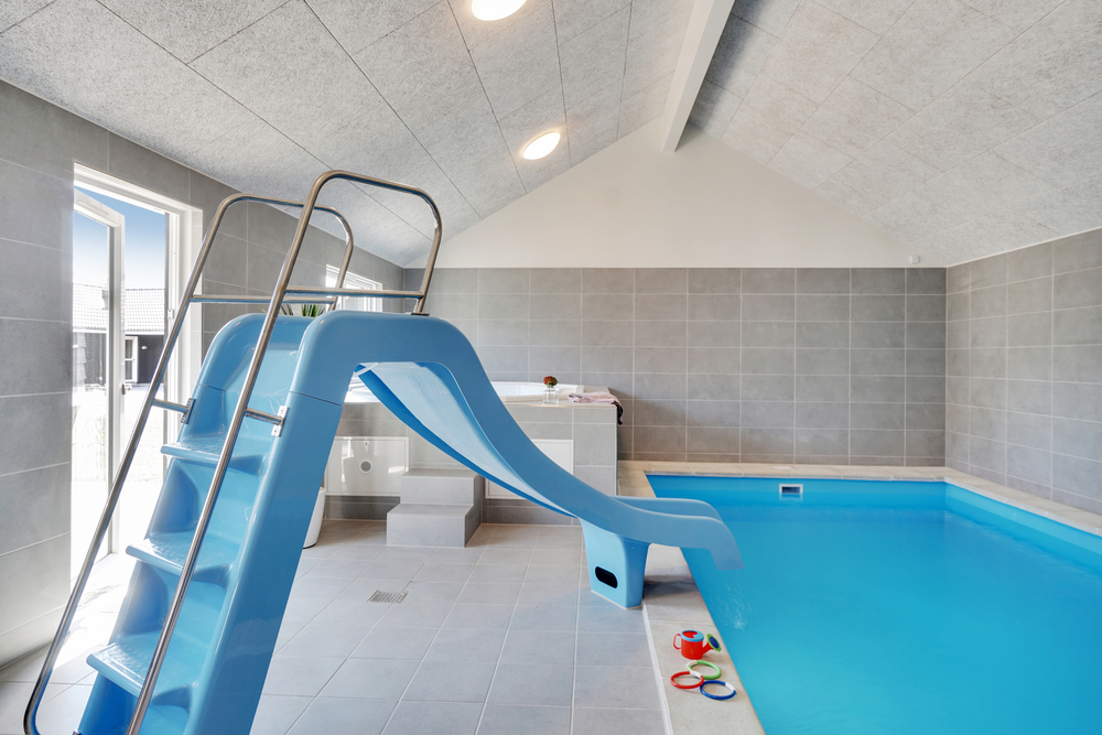 Den lækre pool i luksushuse nr. 448 til 24 personer