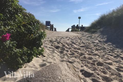 Stranden nær luksushus nr. 448.