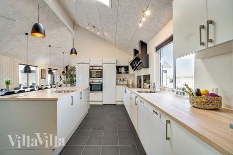 Køkkenet i luksushus nr. 446 er godt indrettet.