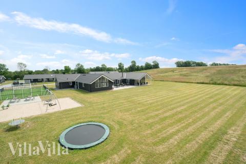 Dette skønne poolhus nr. 450 med plads til 30 personer ligger i Østjylland