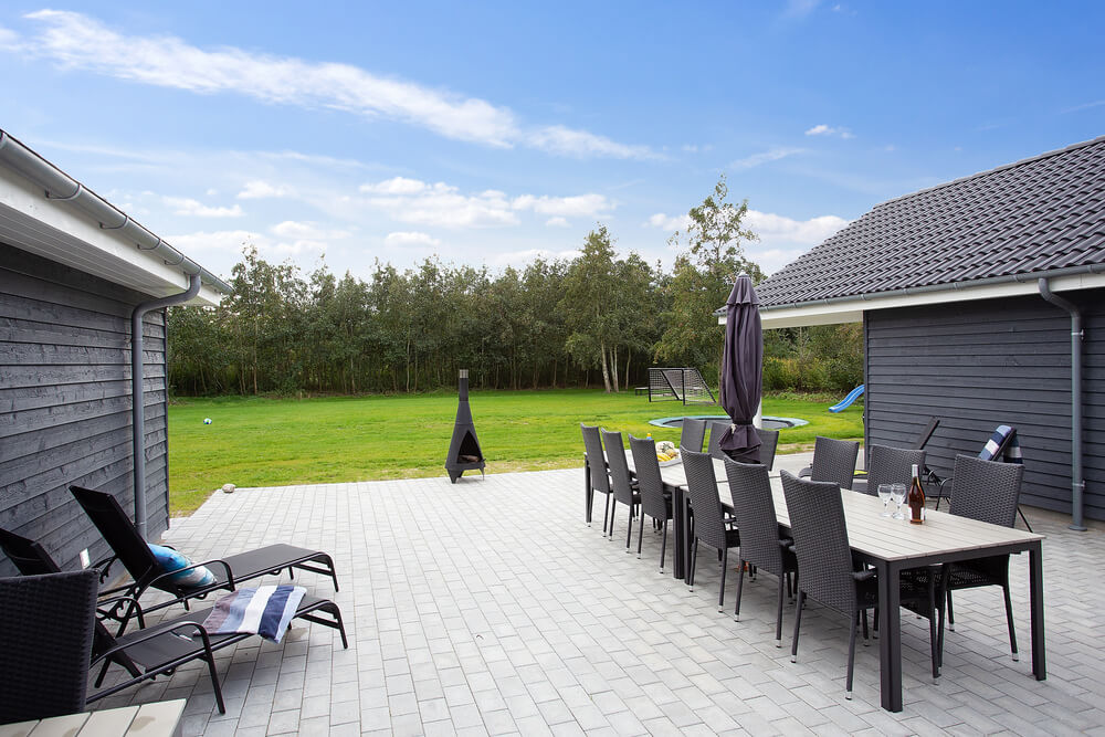 Luksushus nr. 432 har en dejlig terrasse med gode havemøbler til 20 personer.