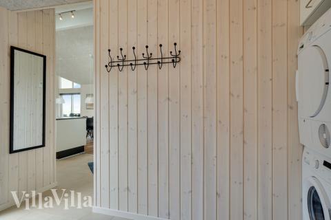 Den rummelige entre i luksushus nr. 437 i Fyn og øer