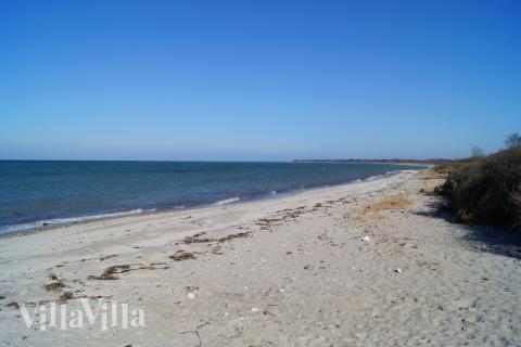 Stranden nær luksushus nr. 437.