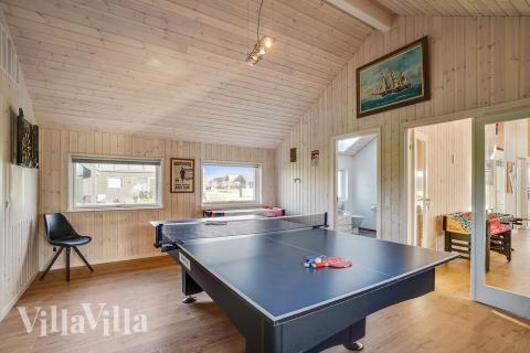 Ud over de mange timer, man kan bruge i husets pool-afdeling, så byder luksushus 443 også på billard/bordtennis og dart