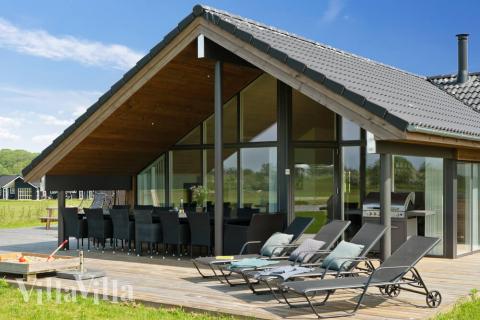 Flot luksushus nr. 444 med god plads til op til 12 personer