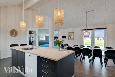 Velindrettet køkken i luksushus nr. 454 i Vestjylland.