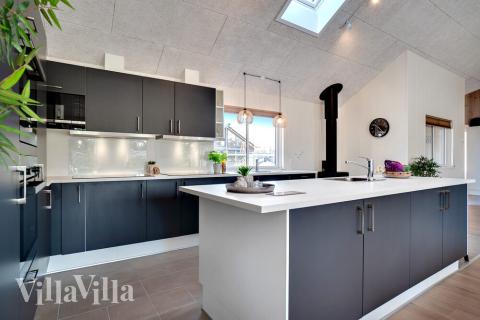 Køkkenet i luksushus nr. 455 er godt indrettet.