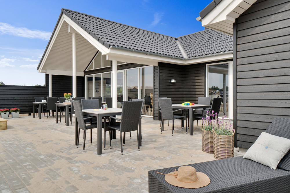 Luksushus nr. 456 har en dejlig terrasse med gode havemøbler til 20 personer.