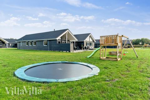 Flot sommerhus nr. 456 med god plads til op til 20 personer