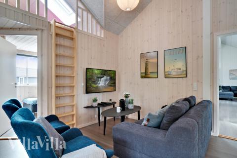 Aktivitetsrum i luksushus nr. 463 med 8 soveværelser og plads til 20 personer.