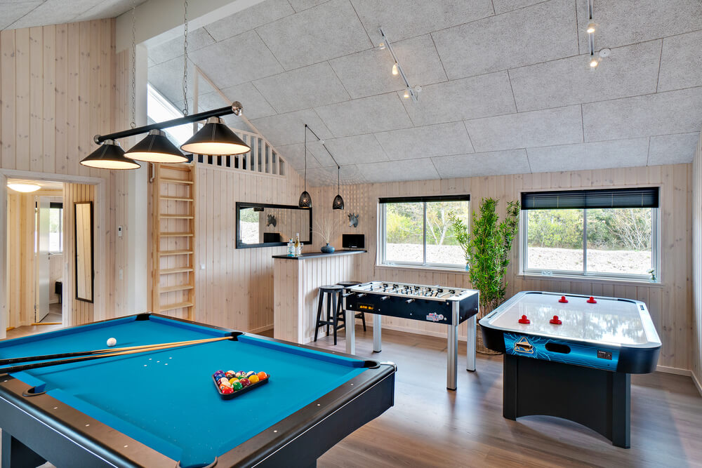 Ud over de mange timer, man kan bruge i husets pool-afdeling, så byder luksushus 463 også på billard/bordtennis og dart