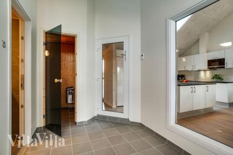 Tag en dukkert i poolen i luksushus nr. 473 i Vestjylland.