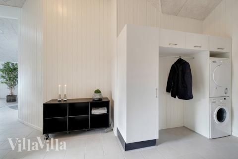 Den rummelige entre i luksushus nr. 467 i Vestjylland