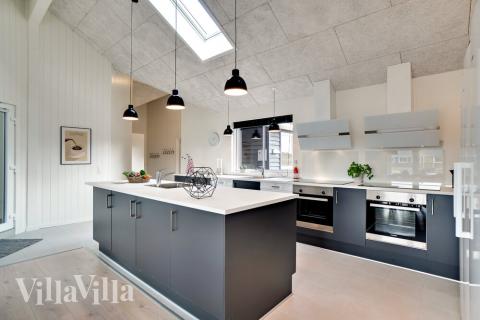 Køkkenet i luksushus nr. 467 er godt indrettet.