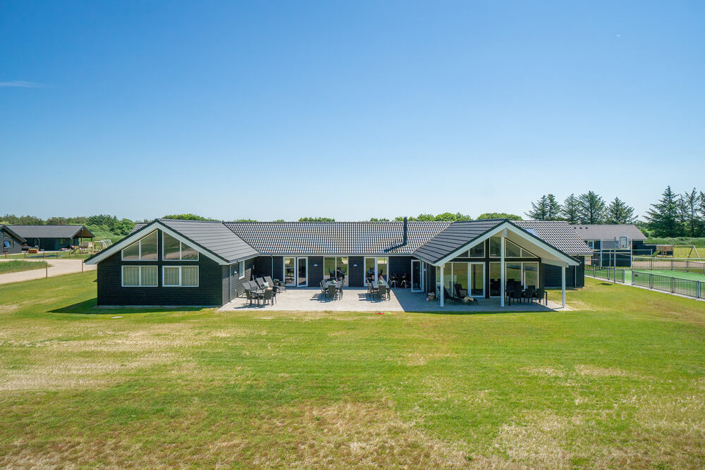 Dette skønne poolhus nr. 467 med plads til 30 personer ligger i Vestjylland