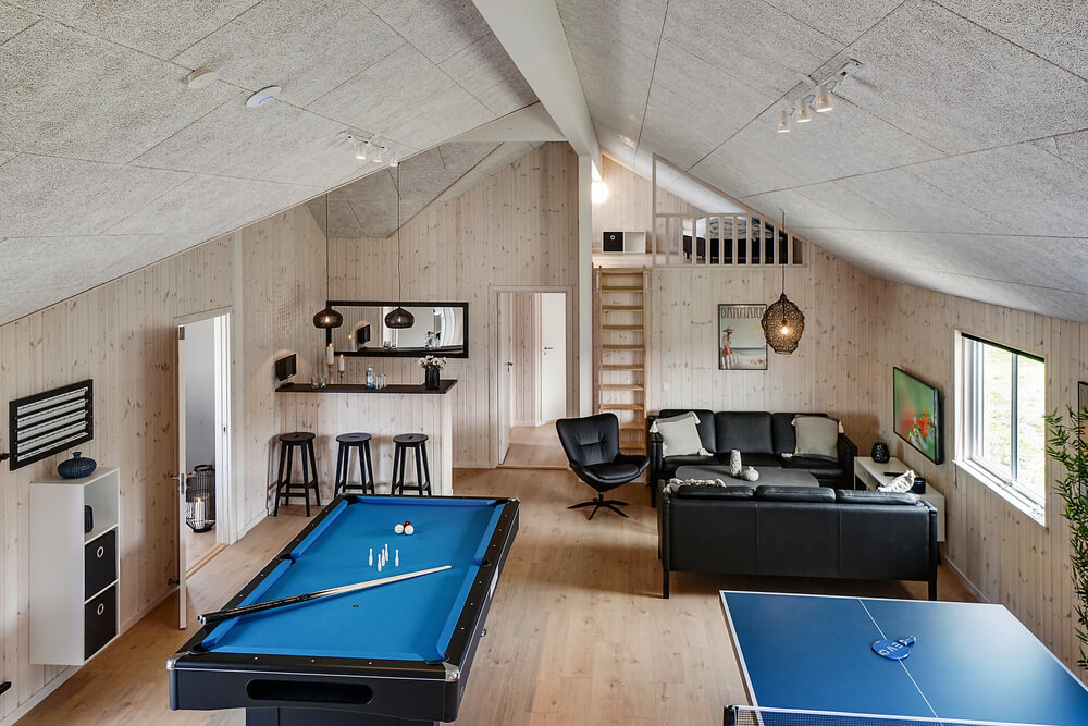 Ud over de mange timer, man kan bruge i husets pool-afdeling, så byder luksushus 461 også på billard/bordtennis og dart