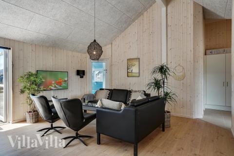 Opholdsrum med plads til 24 i luksushus nr. 461.