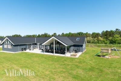 Dette skønne poolhus nr. 465 med plads til 20 personer ligger i Vestjylland
