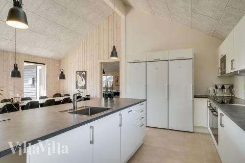 Velindrettet køkken i luksushus nr. 451 i Østjylland.