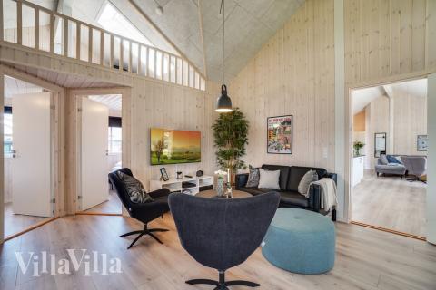 Dyst i sommerhusets aktivitetsrum, når I besøger luksushus nr. 451 i Østjylland.