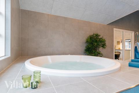 Luksushus nr. 460 byder bl.a. på et dejligt spabad