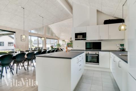 Køkkenet i luksushus nr. 464 er godt indrettet.