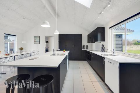 Køkkenet i luksushus nr. 468 er godt indrettet.