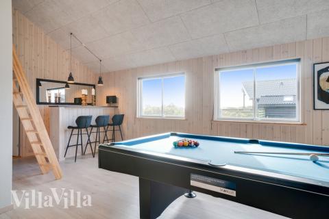 Ud over de mange timer, man kan bruge i husets pool-afdeling, så byder luksushus 478 også på billard/bordtennis og dart