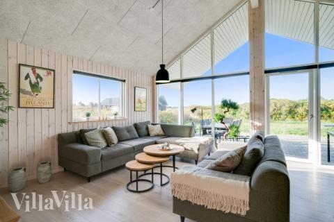 Sofaen i luksushus 478 i Vestjylland indbyder til brætspil eller at se en film sammen.