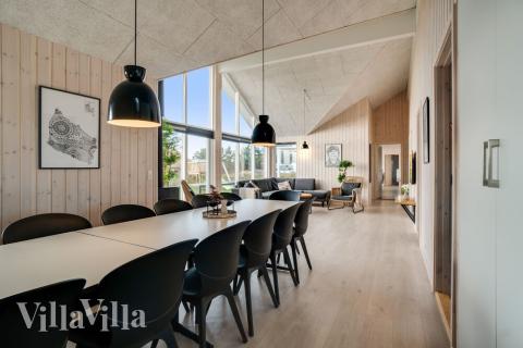 Opholdsrum med plads til 18 i luksushus nr. 477.