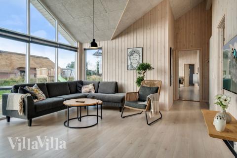 Sofahjørnet i luksushus 477 i Vestjylland.