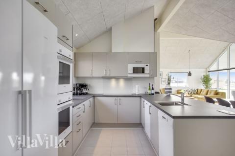Velindrettet køkken i luksushus nr. 489 i Østjylland.