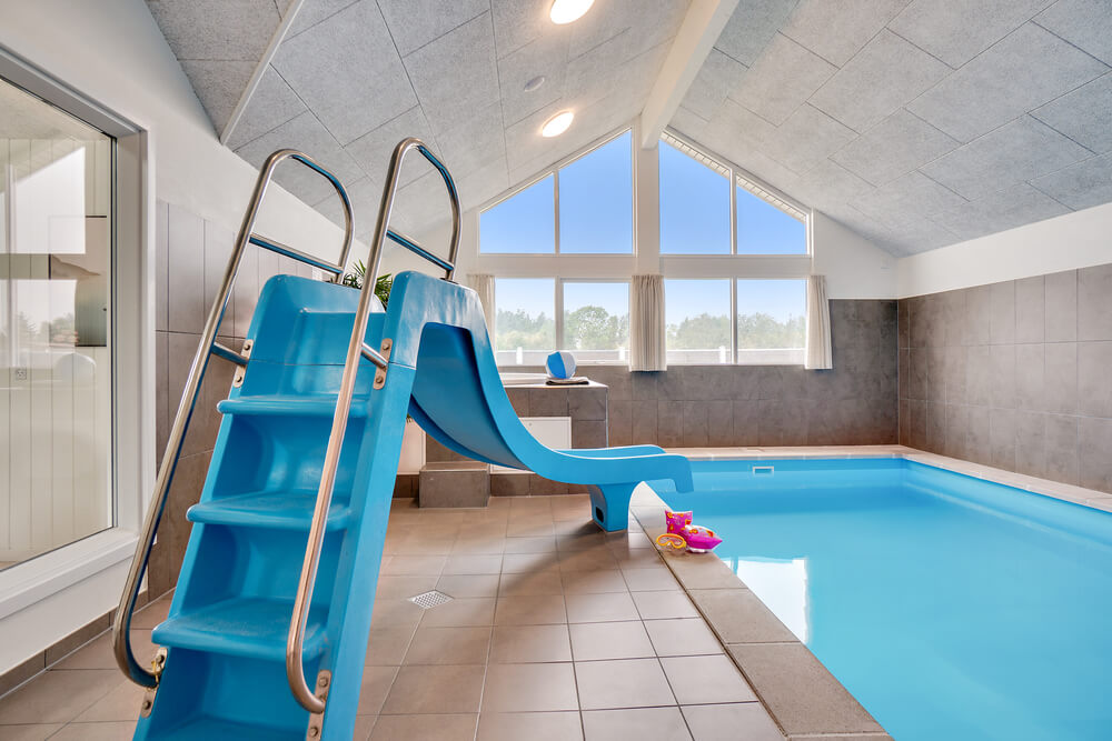 Den lækre pool i luksushuse nr. 484 til 18 personer