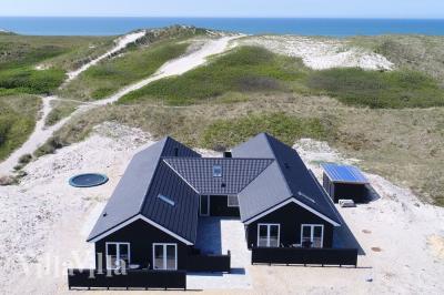 Dette skønne poolhus nr. 486 med plads til 20 personer ligger i Vestjylland