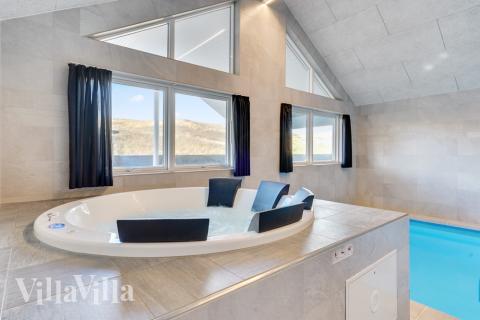 Nyd varmen i spaen i luksushus nr. 486 i Vestjylland