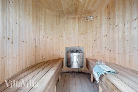 Nyd varmen i saunaen i luksushus nr. 486 til 20 personer